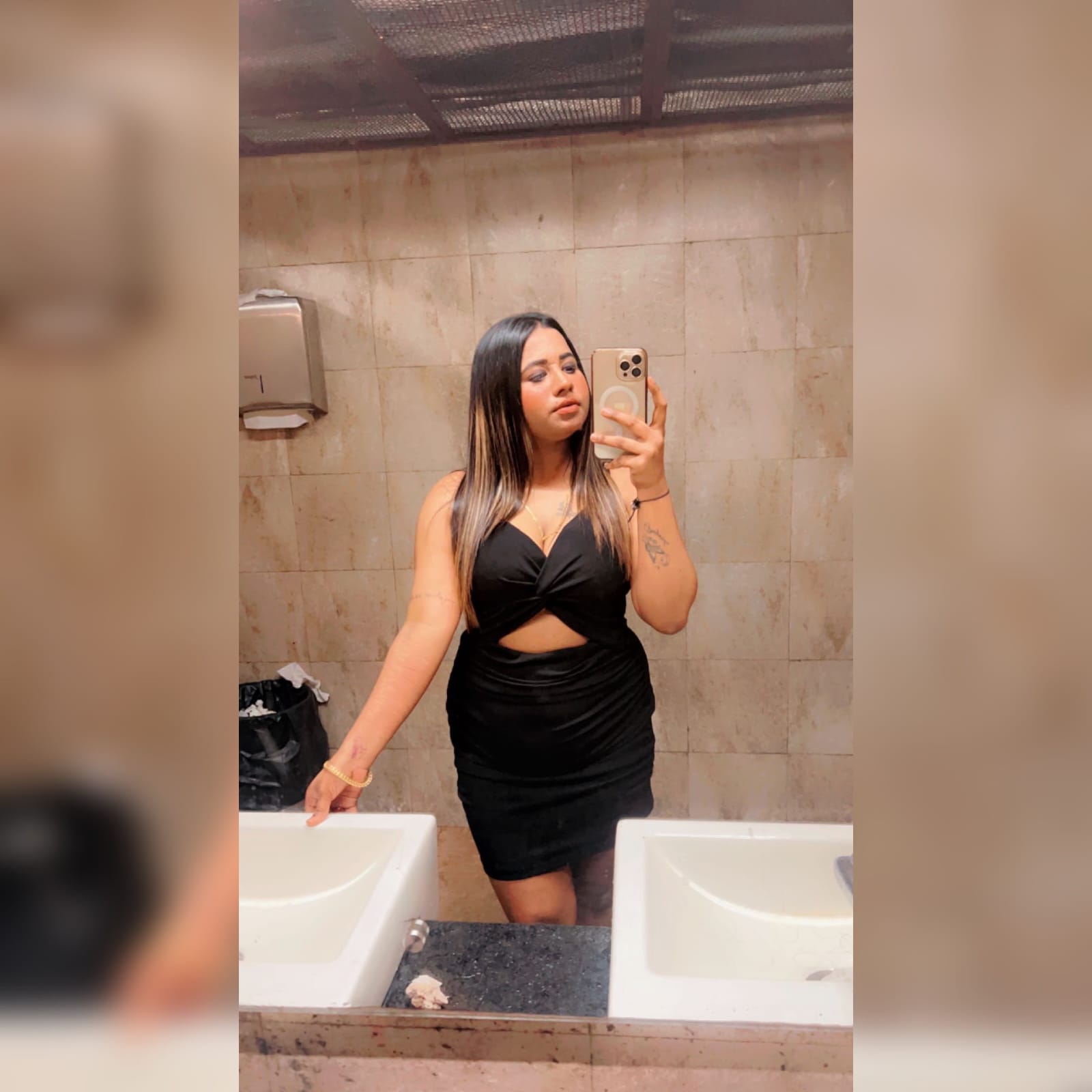 Khandala Selvi best service hotel and home service low price full safe and secure