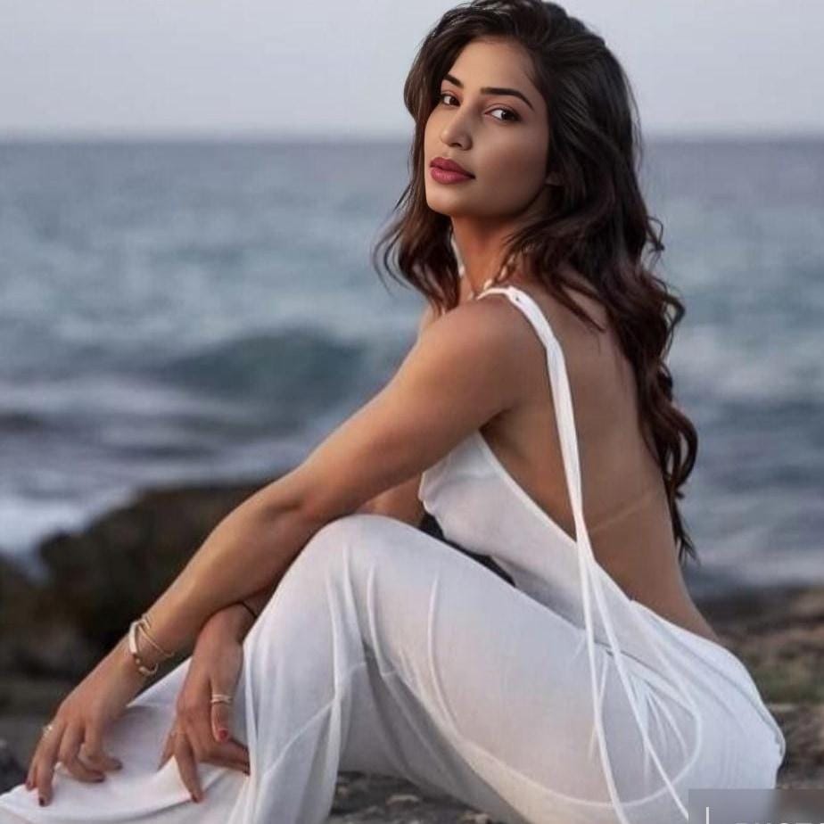 Real pic high profile college girls model Russian Avilable