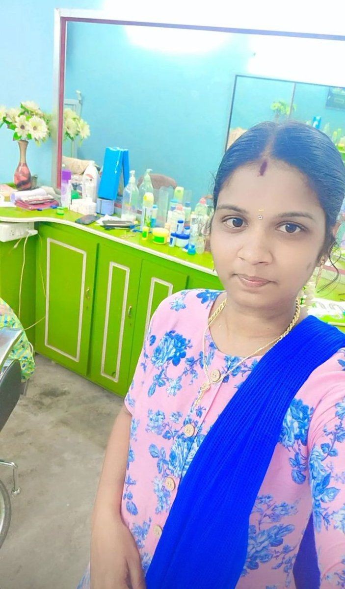 Low price video call sex whatsapp available