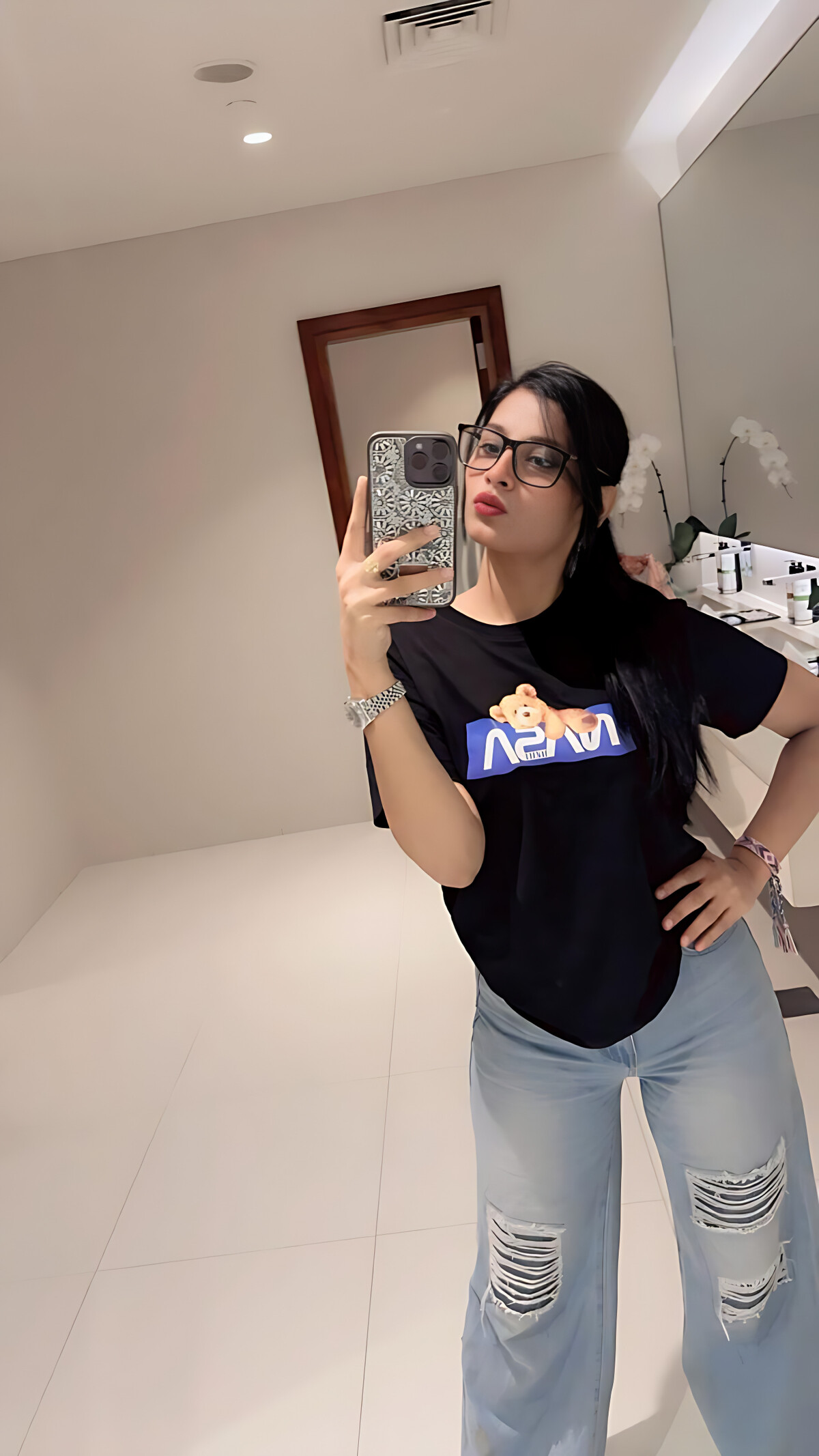 Sonia Best Call Girls In Varanasi With  Star Hotels Delivery