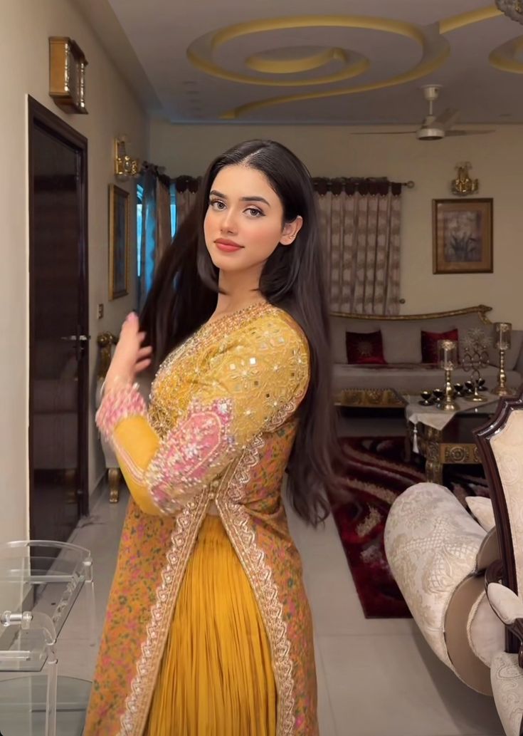 Call Girls In Saket Delhi 𝟖𝟒𝟒𝟕𝟕𝟏𝟑𝟑𝟖𝟒 Escorts Service