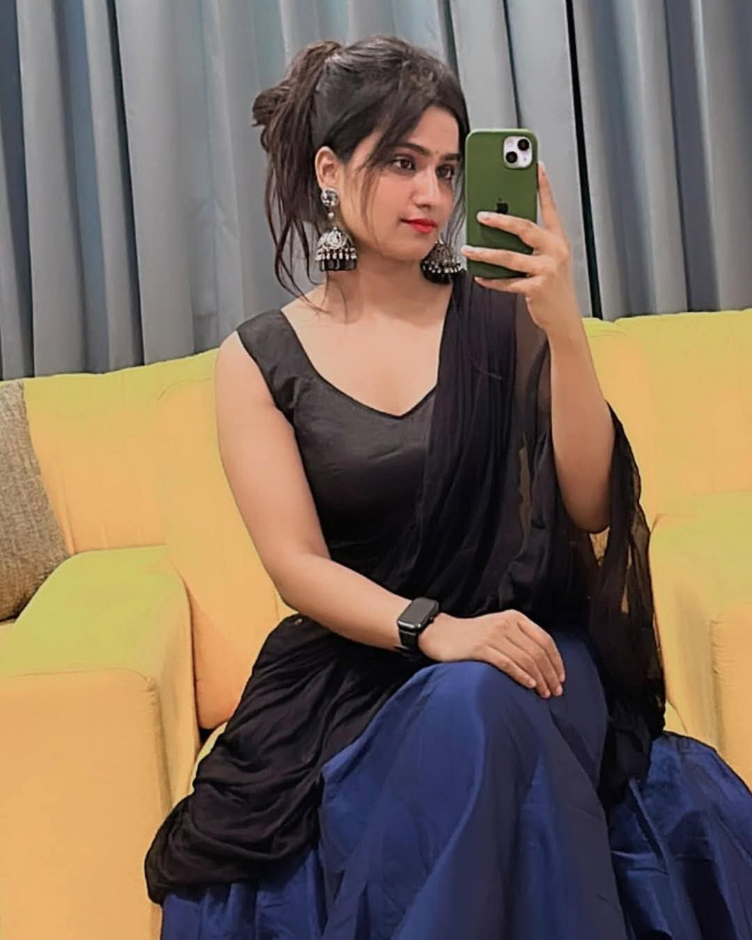 Nashik👑 𝐑𝐨𝐲𝐚𝐥 • 𝐂𝐥𝐚𝐬𝐬 • 𝐋𝐮𝐱𝐮𝐫𝐲 👑 💎 High-Profile Girls 💎 