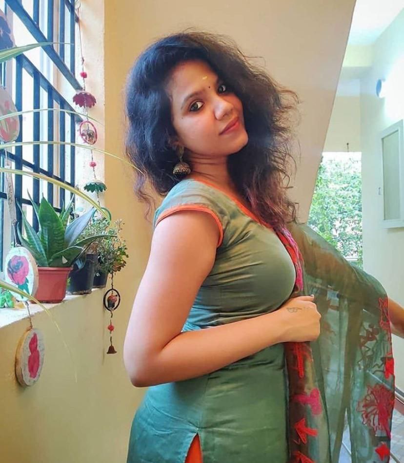 Myself kavya 💯 LOW-COST indipendent safe and secure hot figure trusted genuine call-girl sarvice