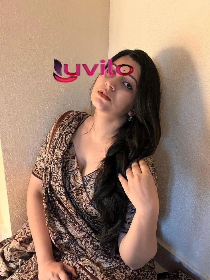 Myself ronika best independent VIP genuine and trustable service safe location Hot figure gairl in Ahmedabad