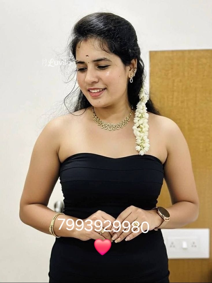 Beautiful girl available guntur Telugu Ammayilu