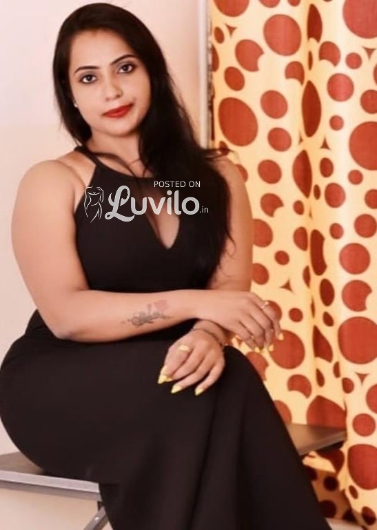 IM TELUGU INDEPENDENT AUNTY STAYING ALONE IN MY OWN FLAT