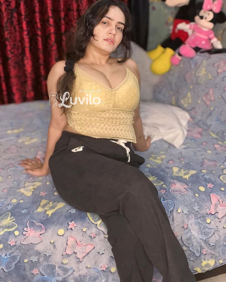 Myself ronika best independent VIP genuine and trustable service safe location Hot figure gairl in Ahmedabad