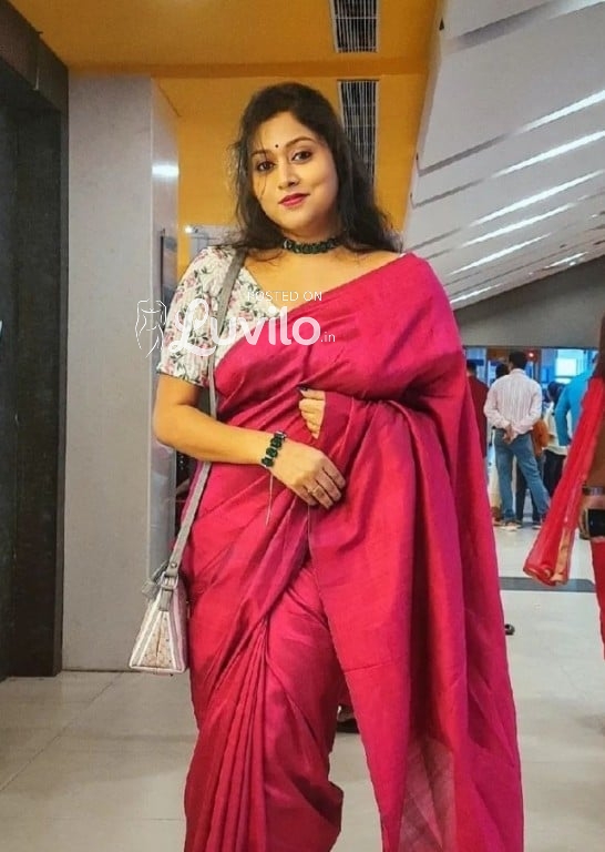IM NANDINI TELUGU INDEPENDENT AUNTY STAYING ALONE IN MY OWN FLAT