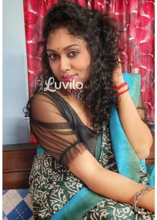 IM NANDINI TELUGU INDEPENDENT AUNTY STAYING ALONE IN MY OWN FLAT