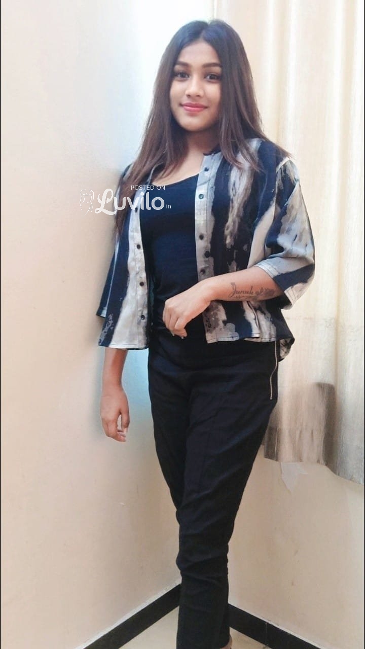 IM POOJA TELUGU INDEPENDENT AUNTY STAYING ALONE IN MY OWN FLAT