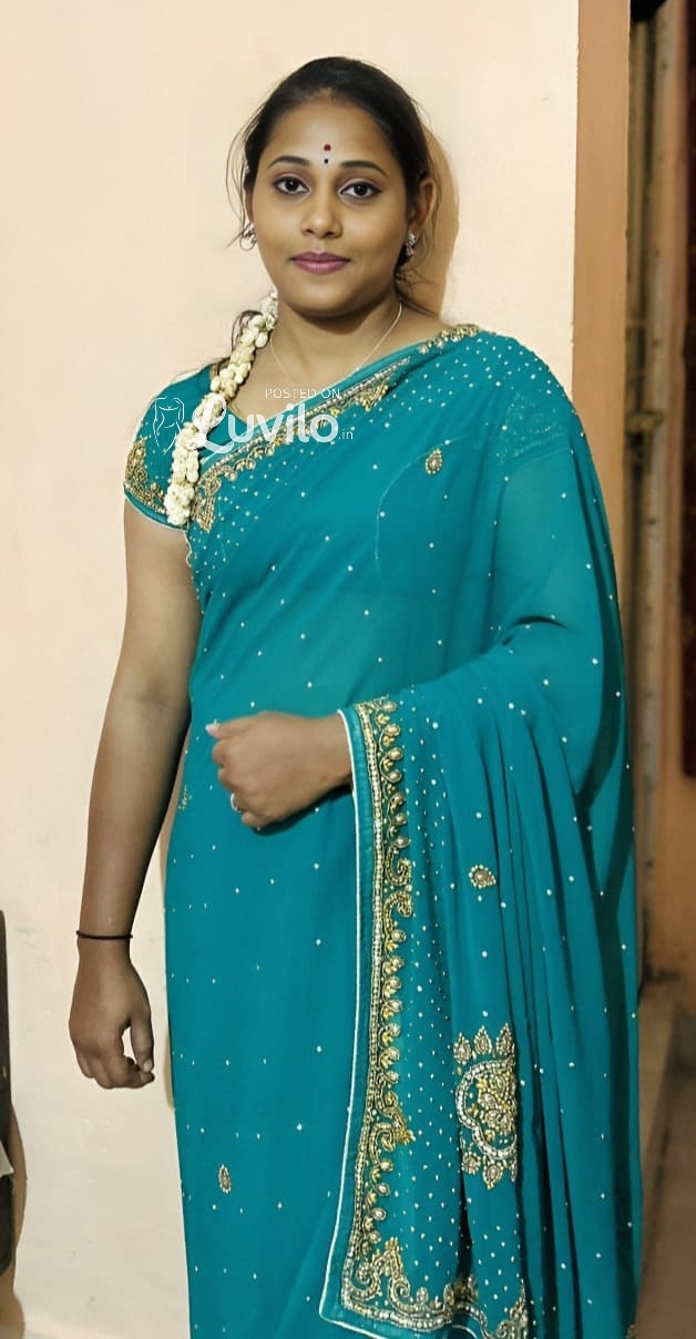 IM GEETHA TELUGU INDEPENDENT AUNTY STAYING ALONE IN MY OWN FLAT